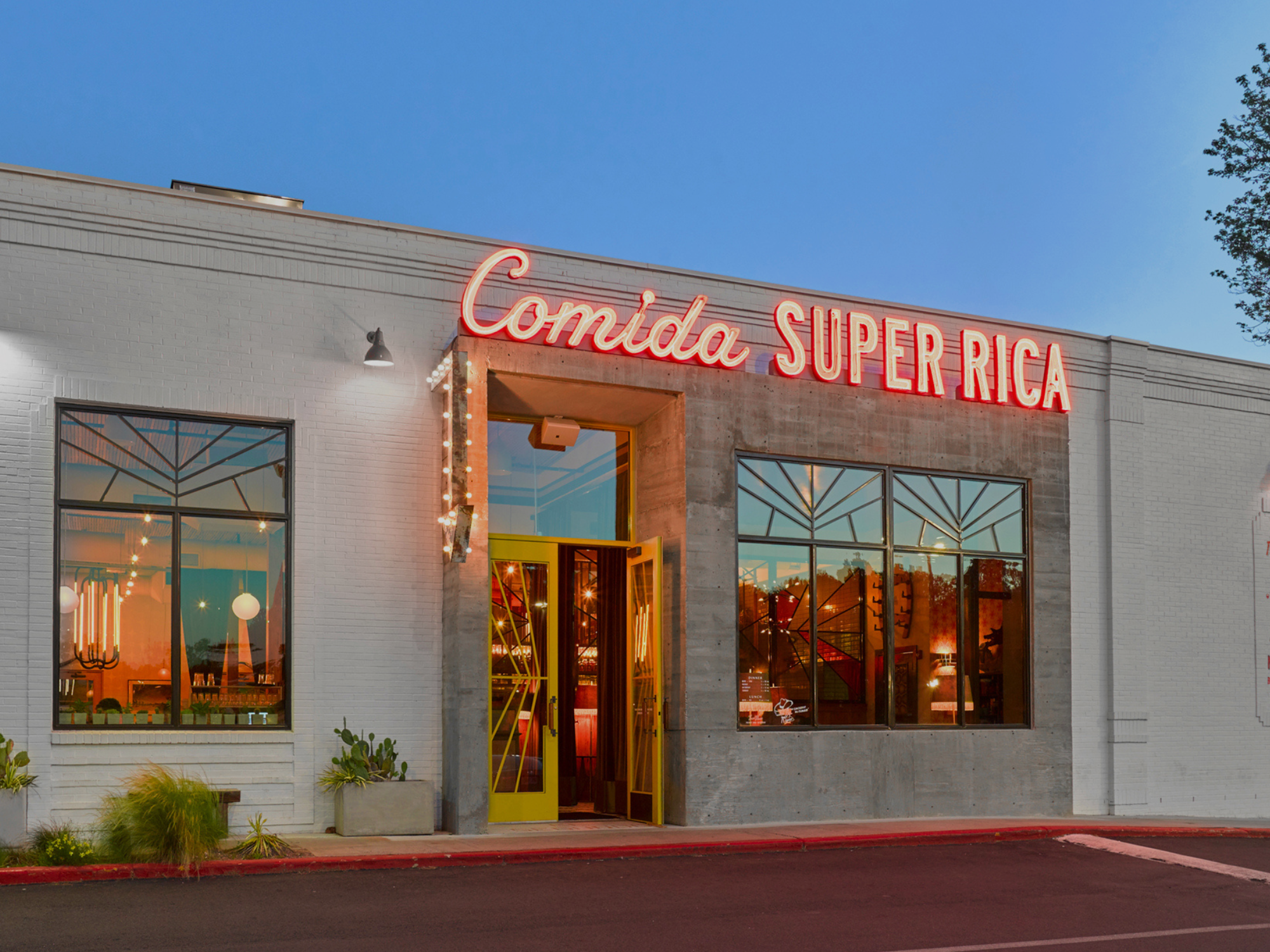 Frontage image of Comida Super Rica at Buckhead Court Atlanta